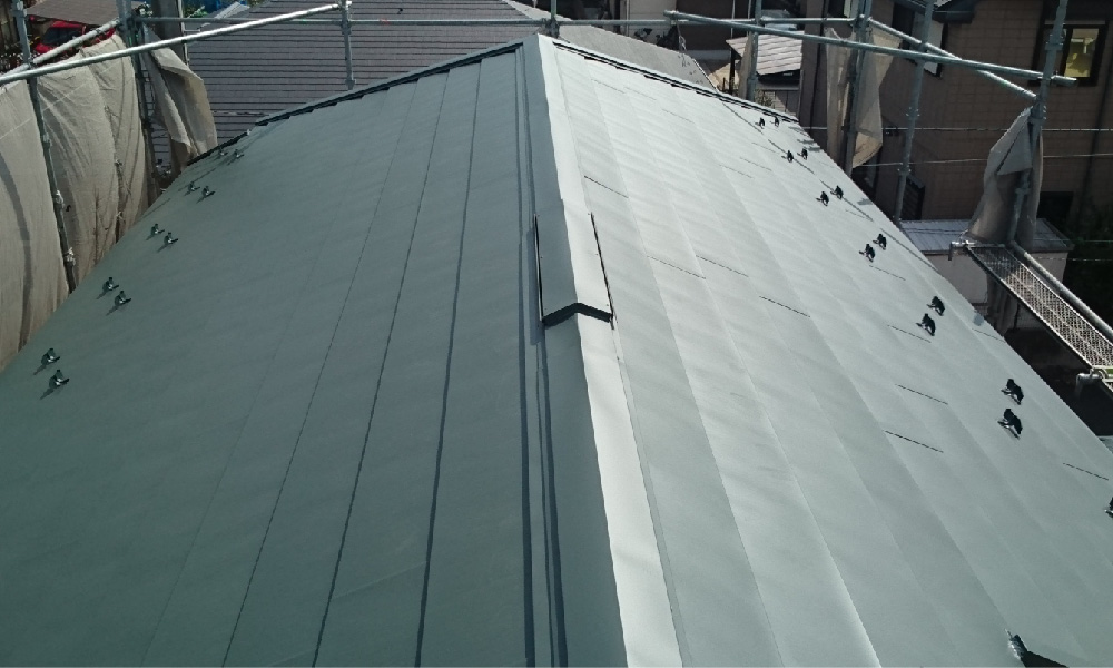草加市の屋根カバー工法リフォーム