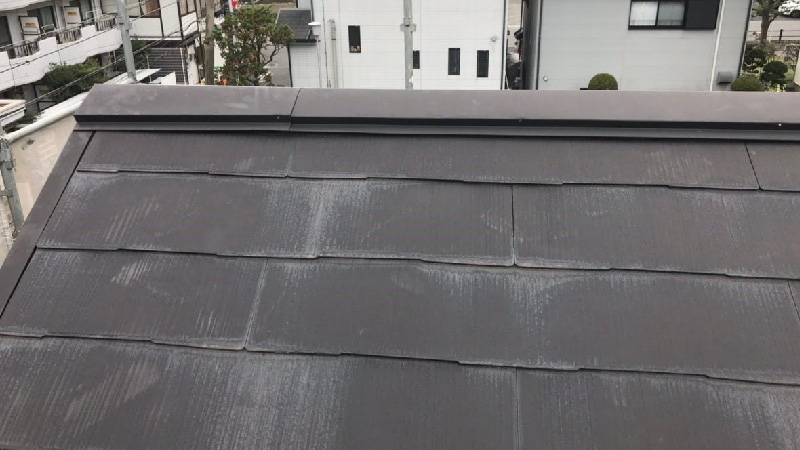 足立区の屋根塗装工事の施工前の様子