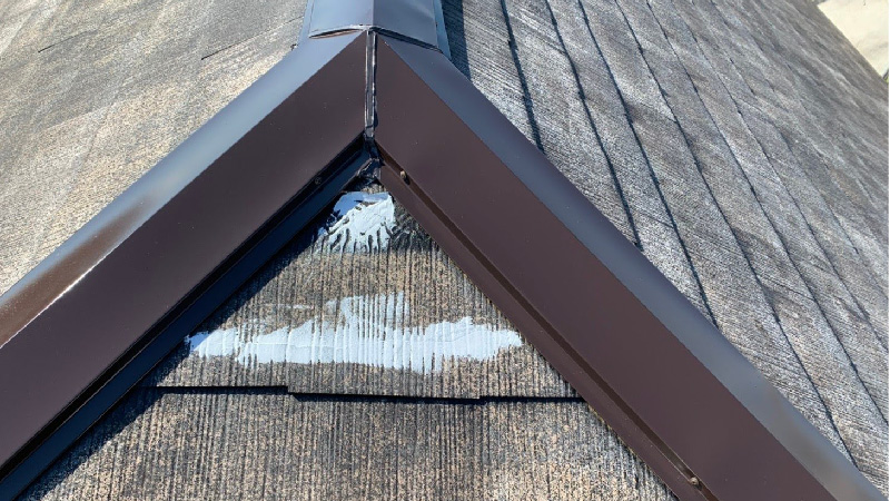 屋根材のクラック補修