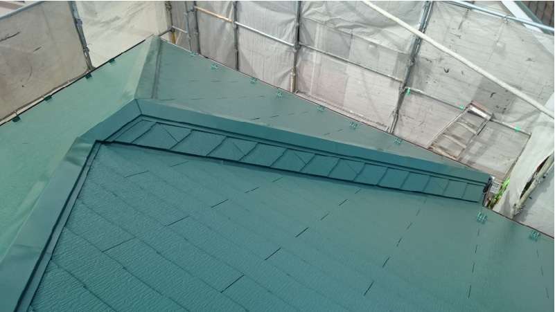 越谷市の屋根塗装工事の施工後の状態