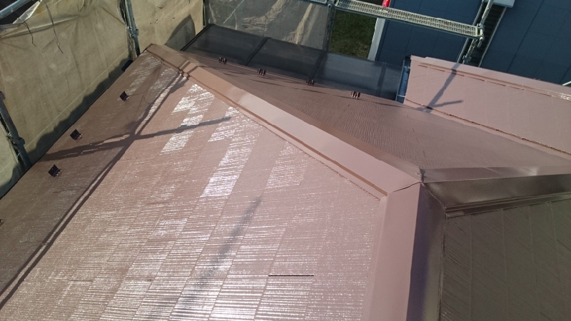 四街道市の屋根塗装工事の施工後の様子