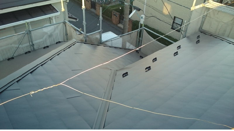 練馬区の屋根カバー工法の施工後の様子