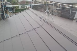 印西市の屋根カバー工法