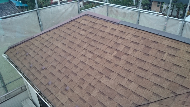 アスファルトシングル屋根の屋根塗装前の様子