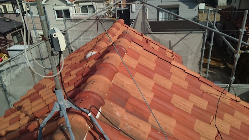 屋根の葺き直し工事の施工後の様子