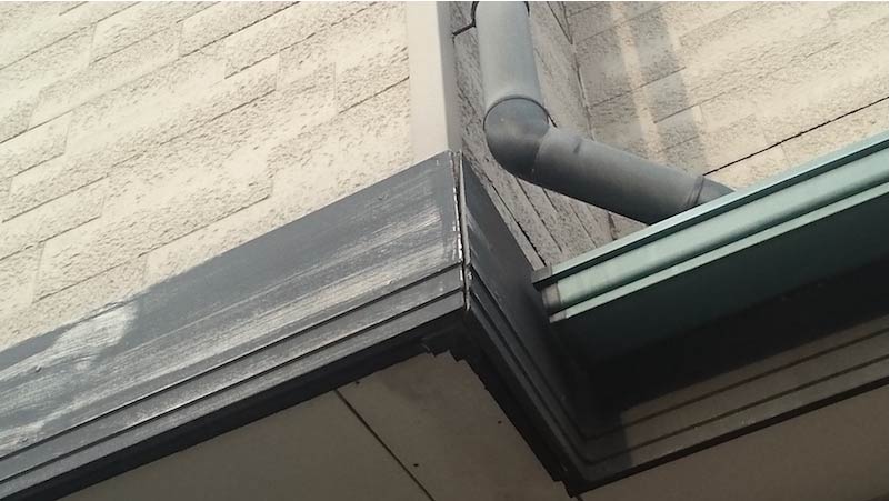 市川市の外壁・屋根塗装の幕板の劣化症状