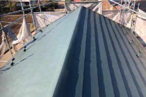 野田市の屋根カバー工法の施工事例