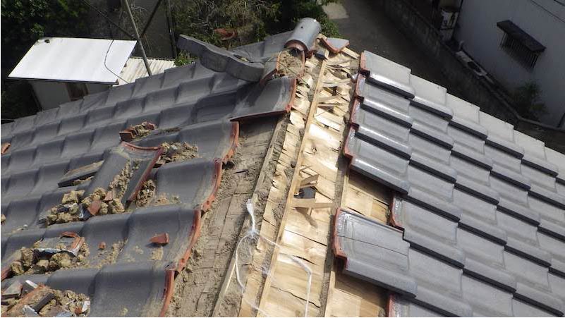 既存屋根材の撤去・解体