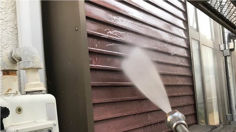 外壁塗装の高圧洗浄