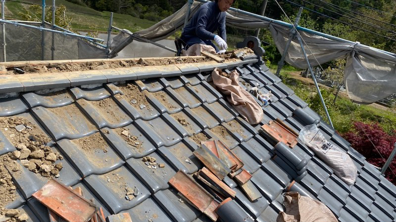 富津市の屋根修理の瓦の撤去・解体