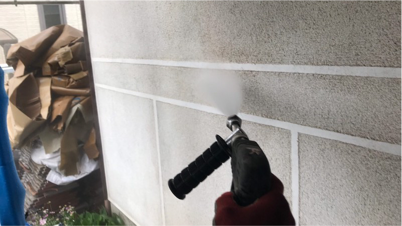 外壁塗装の高圧洗浄