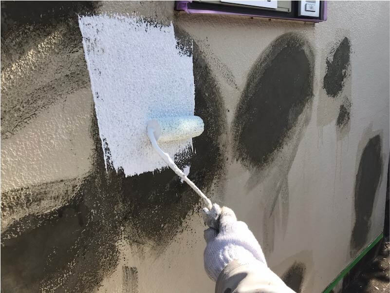 松戸市の外壁塗装の下塗り