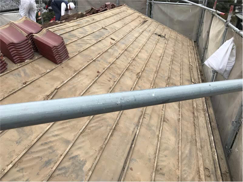 千葉市の屋根葺き替え工事の瓦おろし
