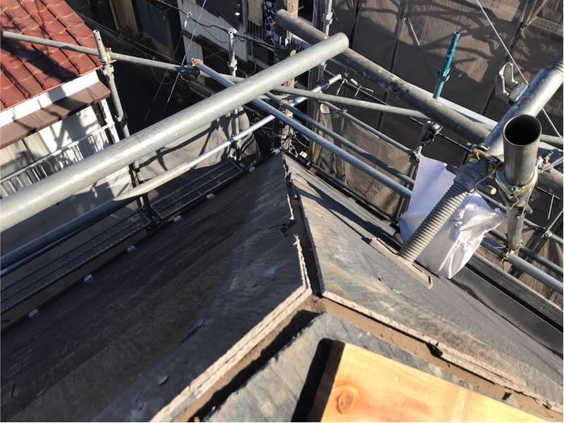 松戸市の屋根修理の棟板金の撤去