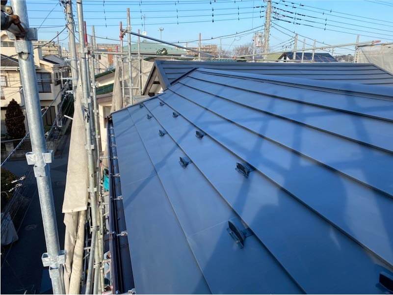 松戸市の屋根葺き替え工事の施工後の様子