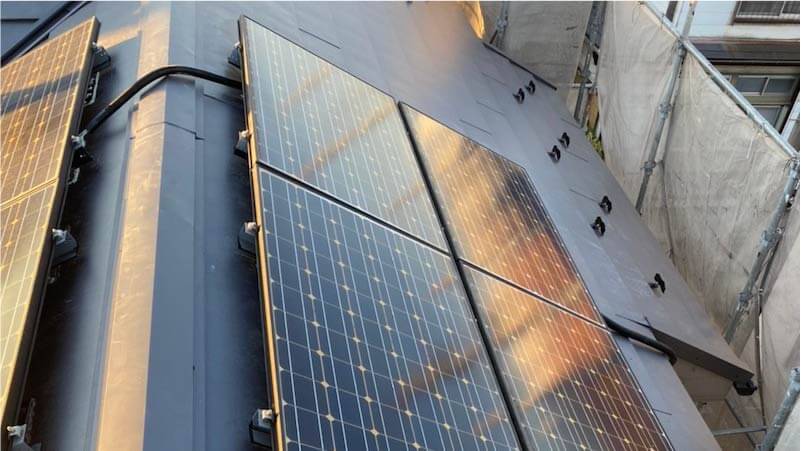 流山市の屋根リフォーム太陽光パネルの設置