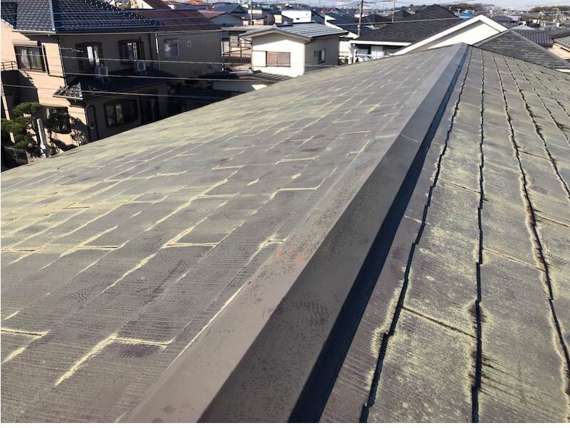 加須市の屋根リフォームの施工前の様子