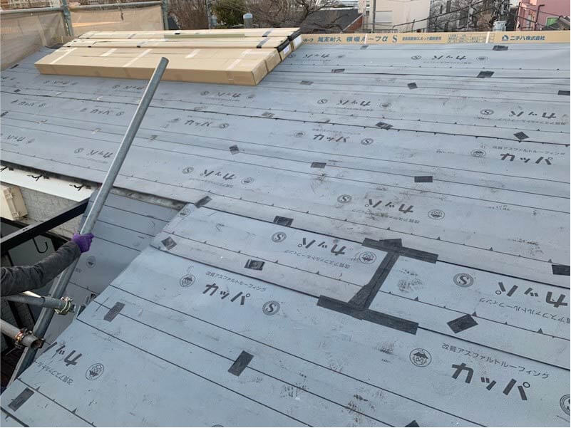豊島区の屋根リフォームの防水シートの設置