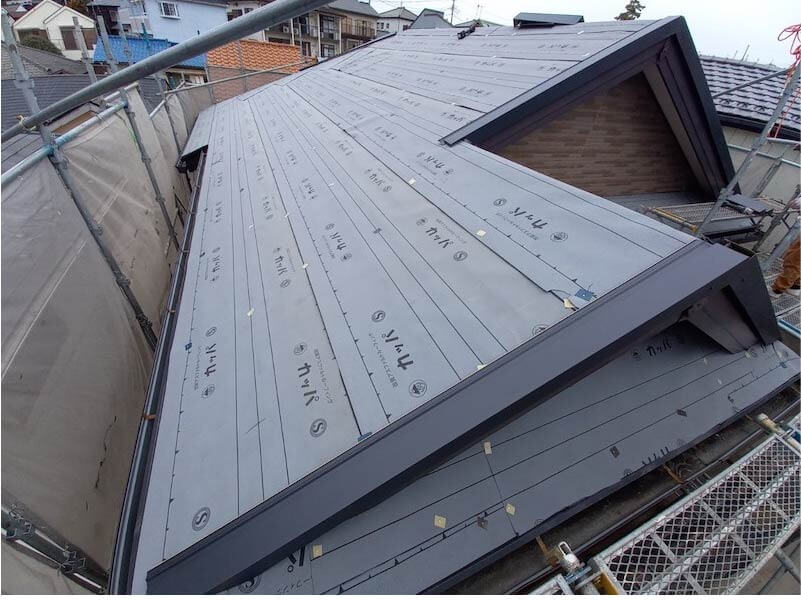 松戸市の屋根リフォームの役物の設置