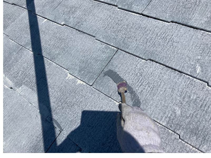 船橋市の屋根塗装のひび割れの補修