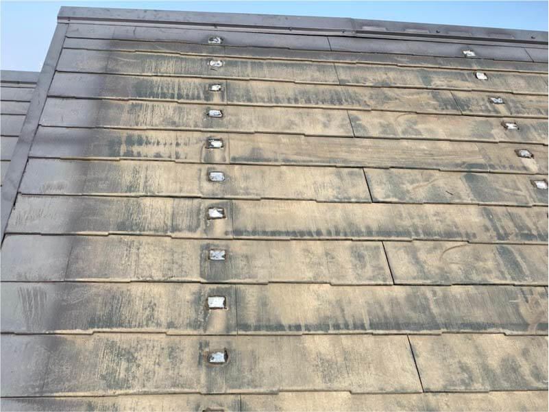 藤沢市の屋根リフォームの太陽光パネルの撤去