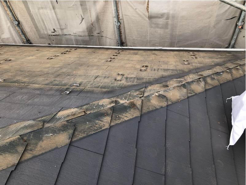 藤沢市の屋根リフォームの棟板金の撤去