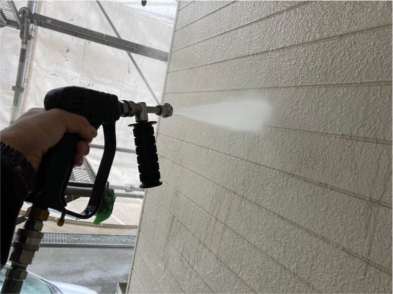 川崎市の外壁塗装の高圧洗浄