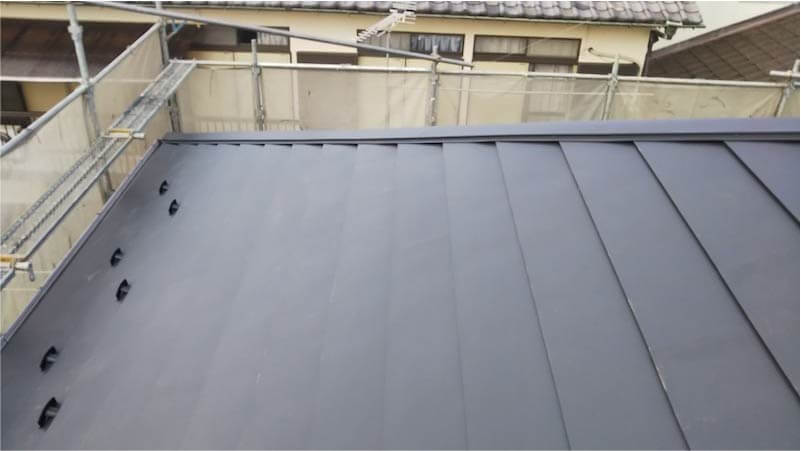 鎌ヶ谷市の屋根葺き替え工事の施工後の様子