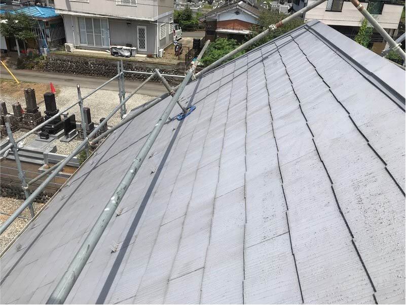 相模原市の屋根カバー工法の施工前の様子