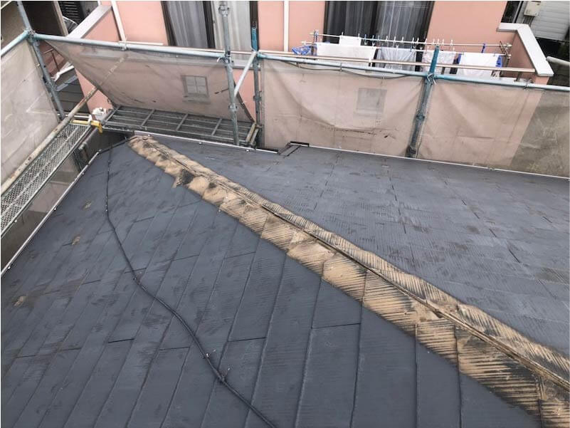 千葉県船橋市の屋根リフォームの棟板の撤去