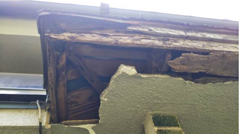 松戸市の屋根修理の既存屋根の解体