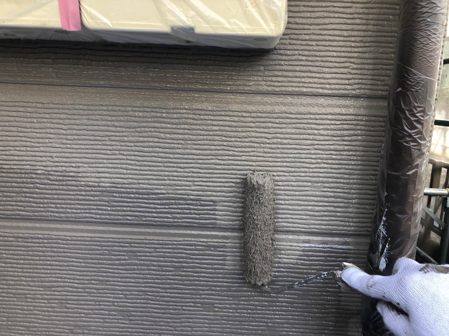 柏市の外壁塗装の上塗り