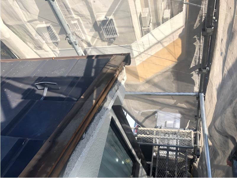 品川区の屋根修理の屋根板金の撤去