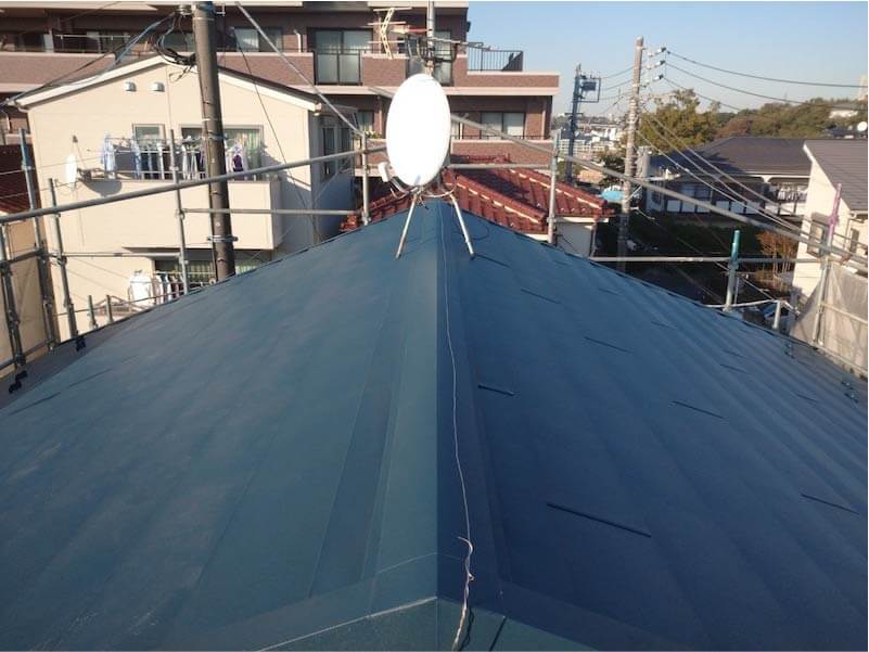 横浜市の屋根葺き替え工事の施工後の様子