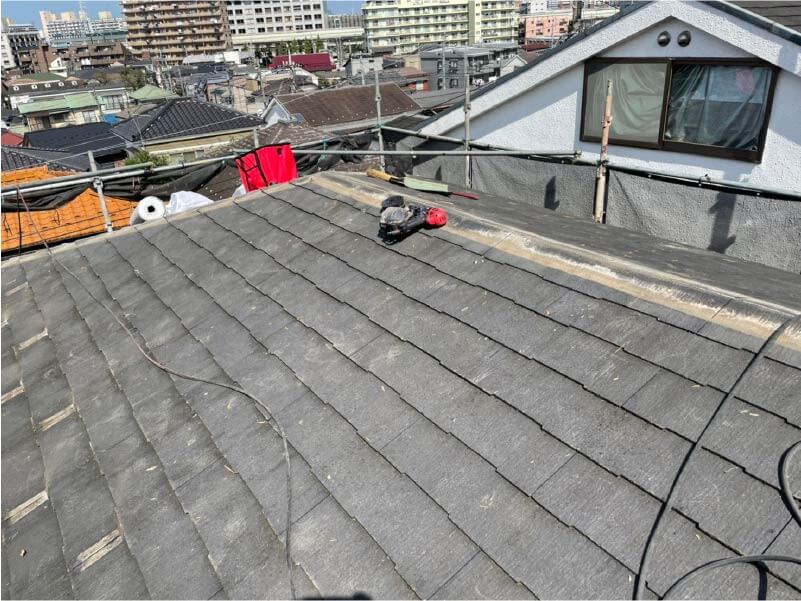 板橋区の屋根修理リフォームの棟板金の撤去