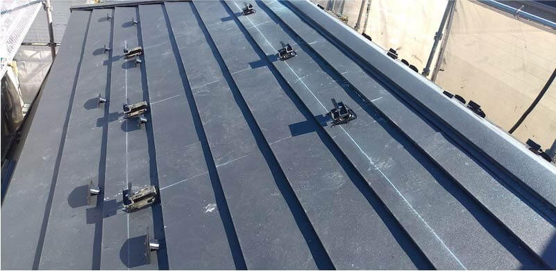 大田区の屋根リフォームの太陽光パネルの設置