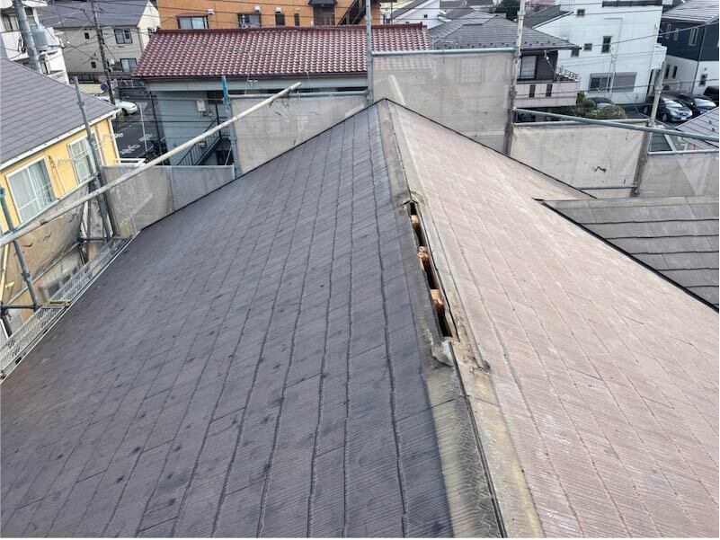 川崎市の屋根リフォームの棟板金の撤去