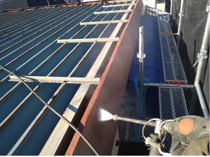 豊島区の折半屋根塗装の高圧洗浄