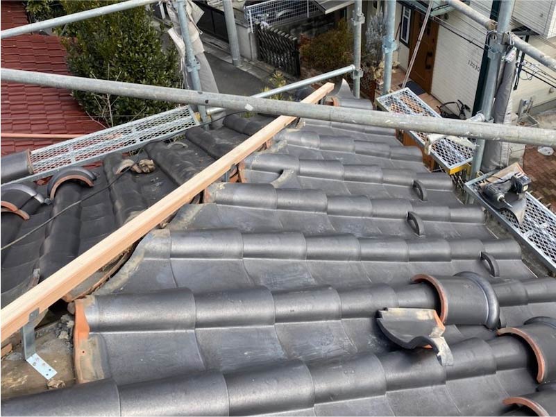 調布市の屋根修理の強化棟の施工