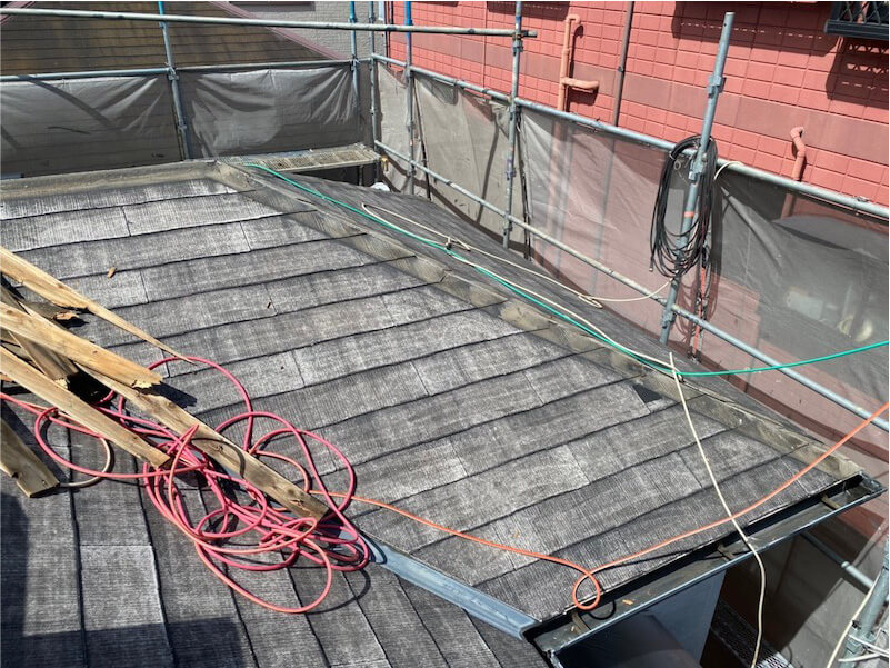 市川市の屋根リフォームの棟板金の撤去