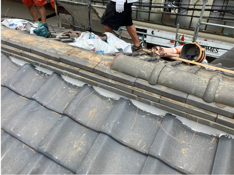 市川市の屋根修理の棟の施工