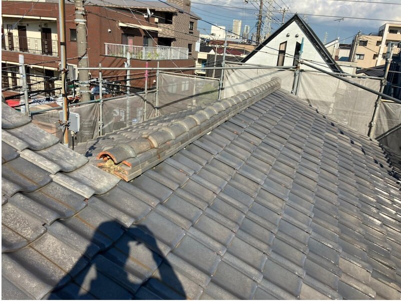 市川市の屋根修理の施工前の様子