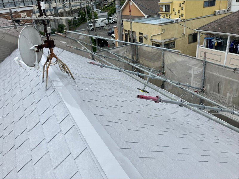 船橋市の屋根塗装の施工後の様子