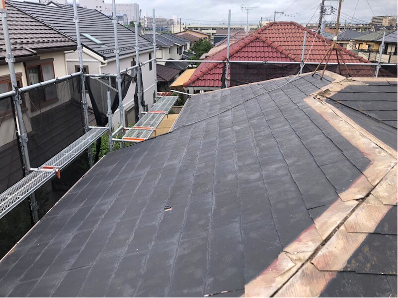 浦安市の屋根リフォームのmリフォームの棟 板金尾