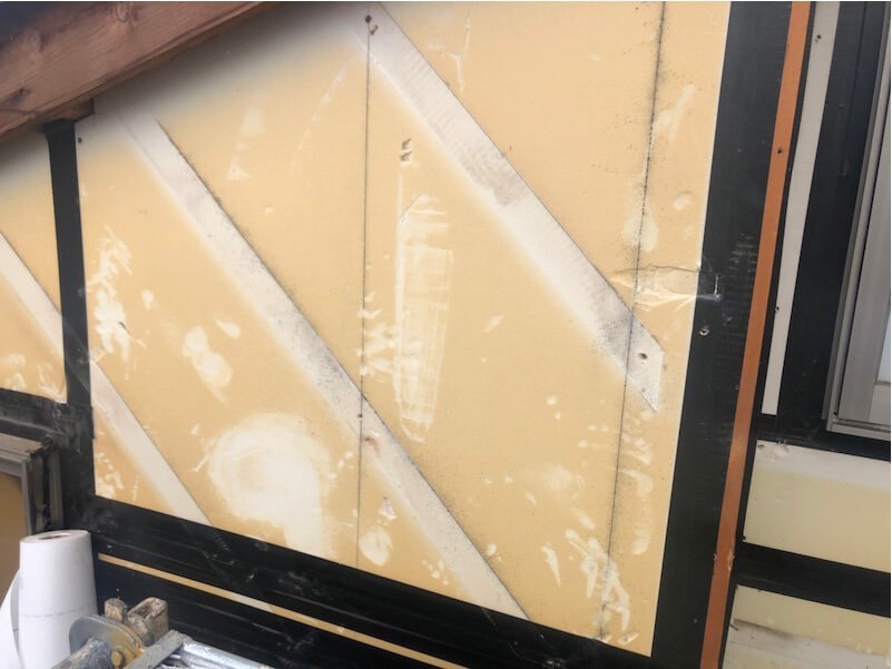 柏市の雨漏り修理の既存の外壁材の撤去