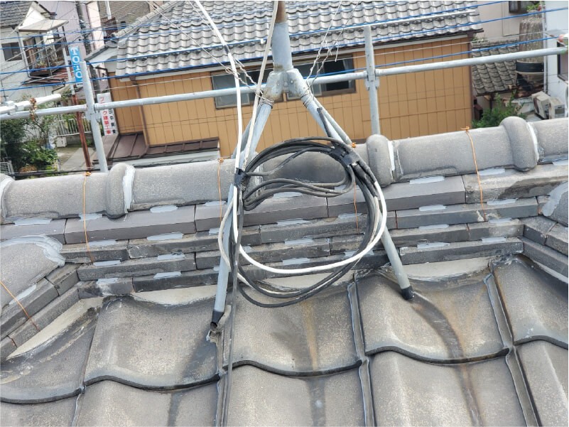 松伏町の屋根葺き直し工事の施工後の様子