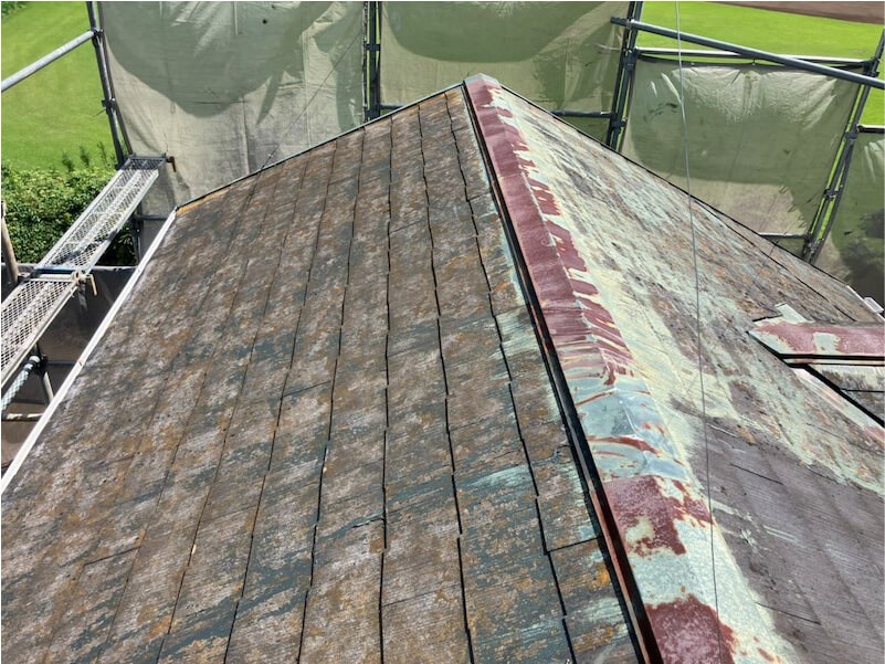 千葉市緑区の屋根カバー工法の施工前の様子