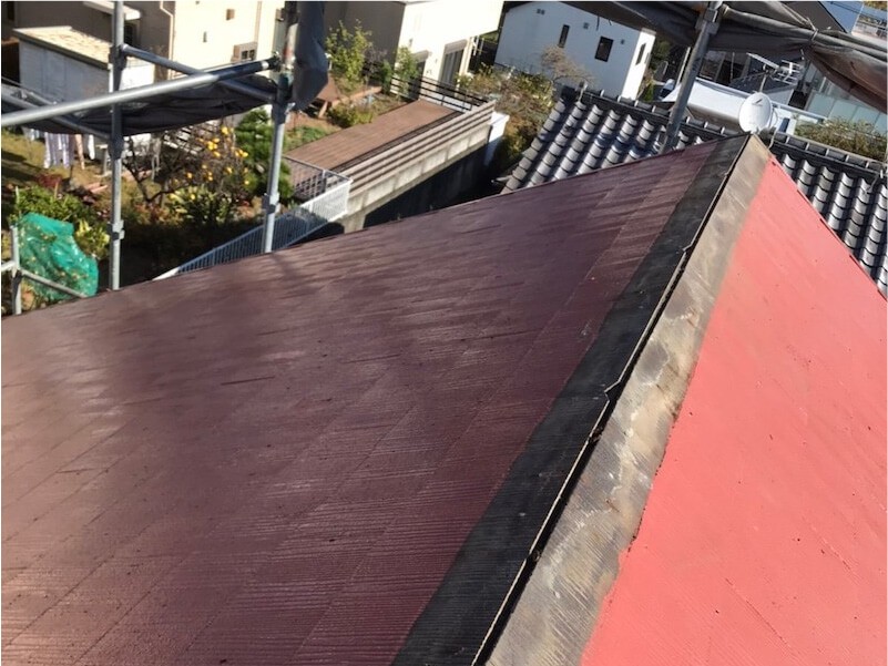 横浜市の屋根修理の棟板金の撤去