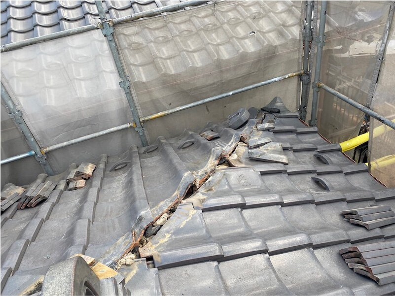 葛飾区の屋根修理の棟の解体