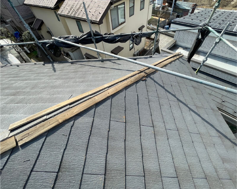 横浜市の屋根塗装の棟板金の撤去